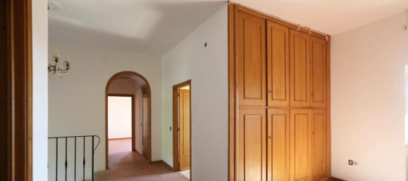 6 bedrooms House in Città della Pieve, Italy No. 58043 16