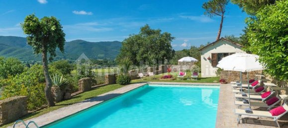 6 bedrooms Villa in Castiglion Fiorentino, Italy No. 57202 2