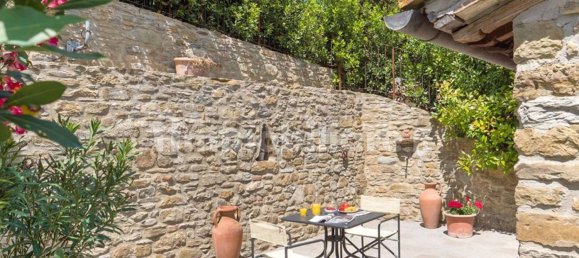 6 bedrooms Villa in Castiglion Fiorentino, Italy No. 57202 11