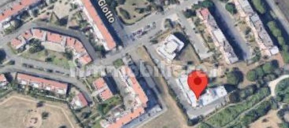 5 bedrooms Apartment in Livorno, Italy No. 48055 25