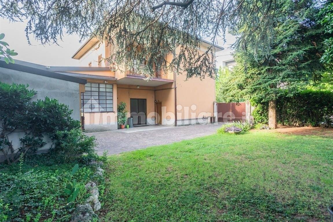 Дом с 2 спальнями в Лиссоне, Италия № 338366