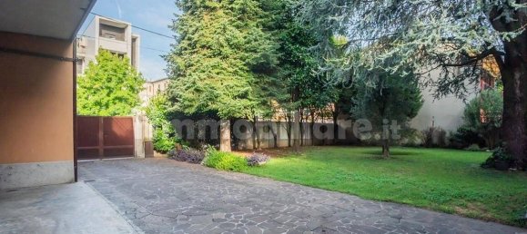 Дом с 2 спальнями в Лиссоне, Италия № 338366 3