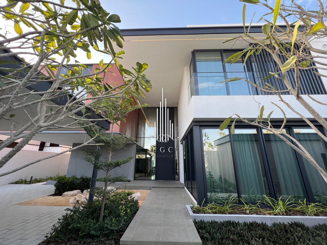 5 bedrooms Villa in Saadiyat Island, UAE No. 39166