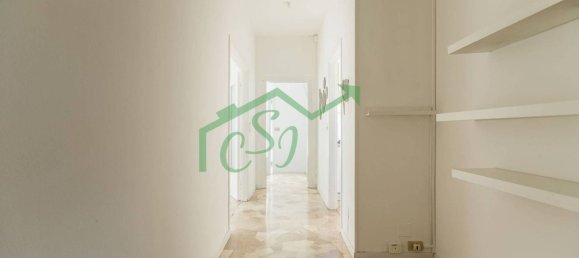 1 bedroom Apartment in Milan, Italy No. 377321 10