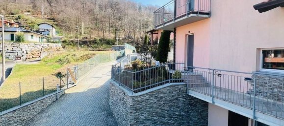 4 bedrooms Villa in Marchirolo, Italy No. 332146 18