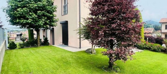 4 bedrooms Villa in Marchirolo, Italy No. 332146 10