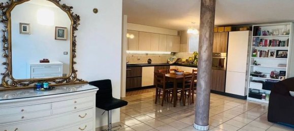 4 bedrooms Villa in Marchirolo, Italy No. 332146 36