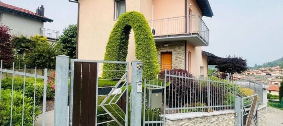 4 bedrooms Villa in Marchirolo, Italy No. 332146 7