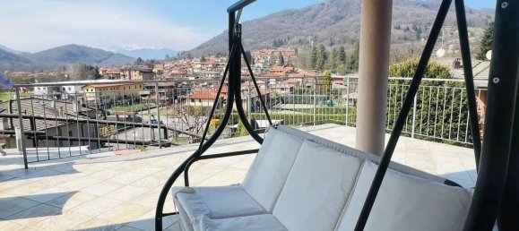 4 bedrooms Villa in Marchirolo, Italy No. 332146 19