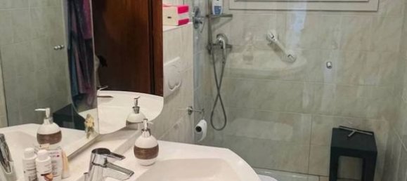 4 bedrooms Villa in Marchirolo, Italy No. 332146 2