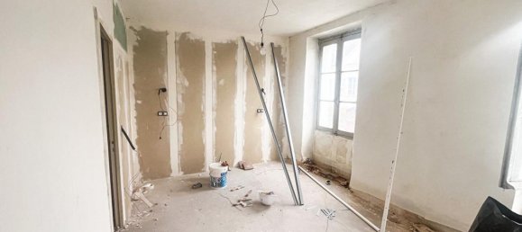 12-Zimmer Wohnung in Levroux, France, Nr. 74089 6