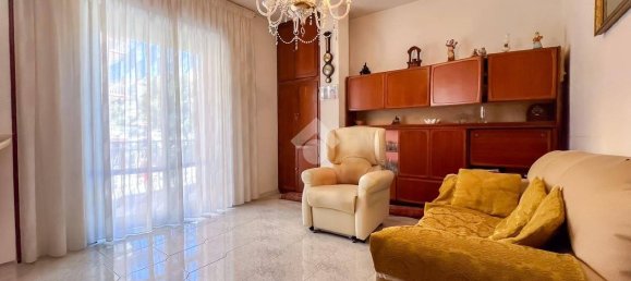 3 bedrooms Apartment in Formia, Italy No. 269228 4