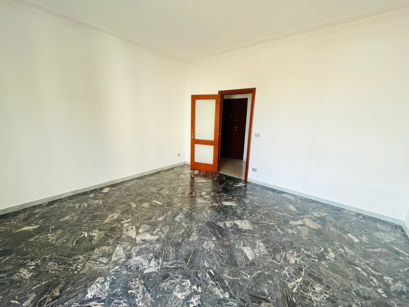 3 Schlafzimmer Wohnung in Valenzano, Italy, Nr. 321912