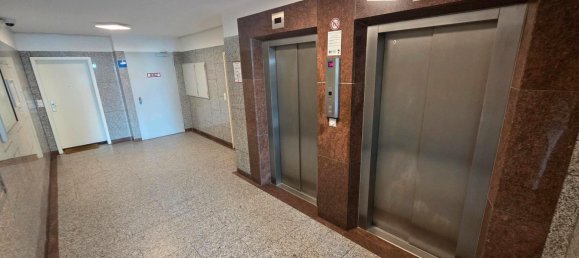 2 bedrooms Apartment in Frankfurt am Main, Germany No. 360700 2