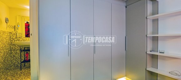 1 bedroom Apartment in Milan, Italy No. 328668 18