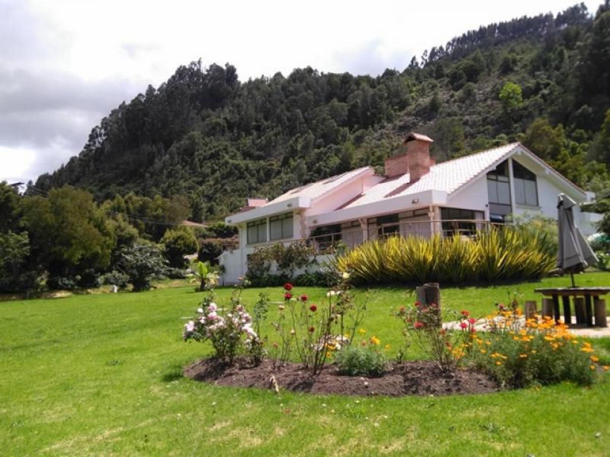 3 bedrooms House in Cundinamarca, Colombia No. 5336