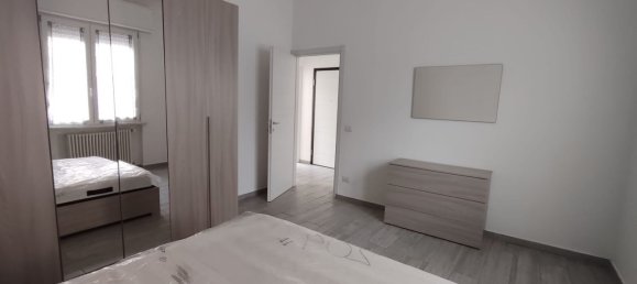 Квартира с 2 спальнями в Виджевано, Италия № 365589 8