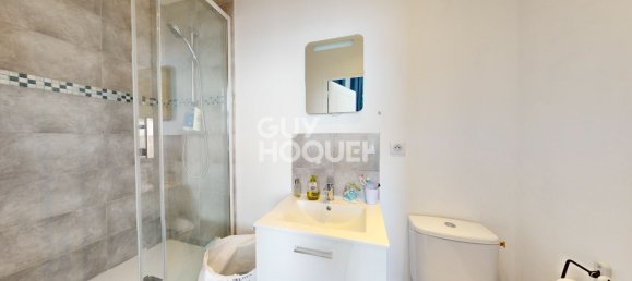 3 Schlafzimmer Gebäude in Luynes, France, Nr. 59945 13