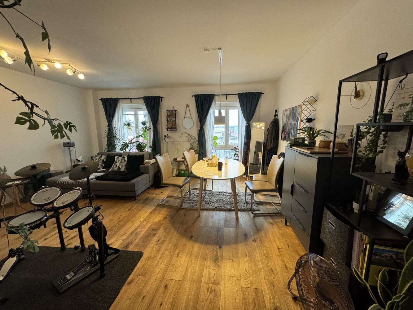 Квартира с 2 спальнями в Пренцлауэр-Берг, Германия № 17975