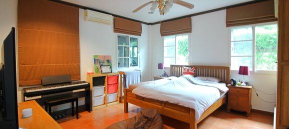 4 bedrooms Cafe / restaurant in Pattaya, Thailand No. 7088 8