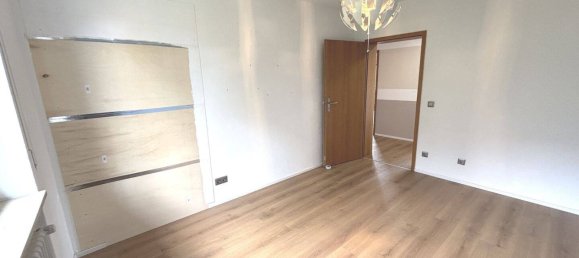 Bungalow de 3 dormitorios en Neustadt an der Waldnaab, Germany No. 221702 13