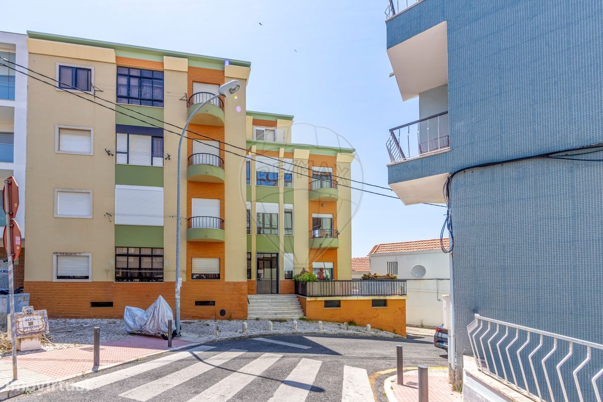 Квартира с 1 спальней в Оэйраш, Португалия № 230989