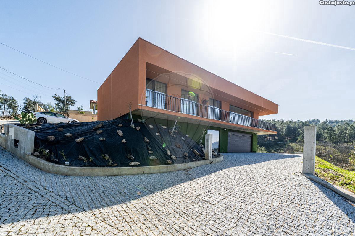 3 bedrooms House in Chaves, Portugal No. 21611