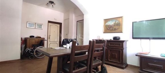 2 rooms Apartment in Rome, Italy No. 46747 4