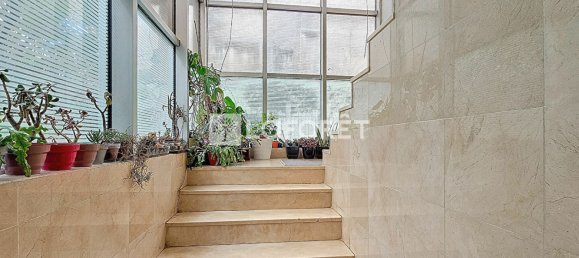 3 chambres Bâtiment à Cachan, France No. 182890 7