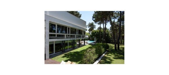 4 bedrooms House in Almada, Portugal No. 133219 8