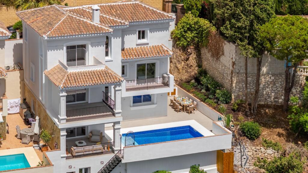 4 chambres Villa à Fuengirola, Spain No. 217837