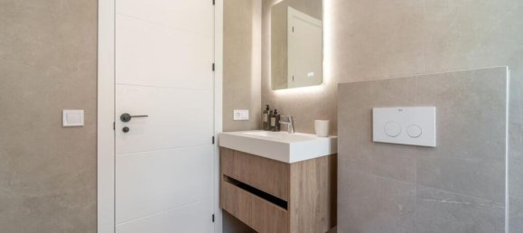 4 bedrooms Villa in Fuengirola, Spain No. 217837 13