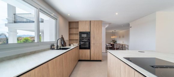 4 bedrooms Villa in Fuengirola, Spain No. 217837 23