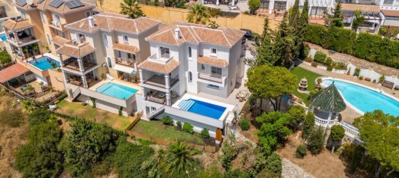 4 bedrooms Villa in Fuengirola, Spain No. 217837 17