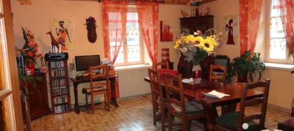 9 Schlafzimmer Schlösser in Montbozon, France, Nr. 301952 13
