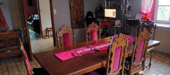 9 Schlafzimmer Schlösser in Montbozon, France, Nr. 301952 17