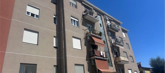 3-salle Appartement à Vigevano, Italy No. 279028 13