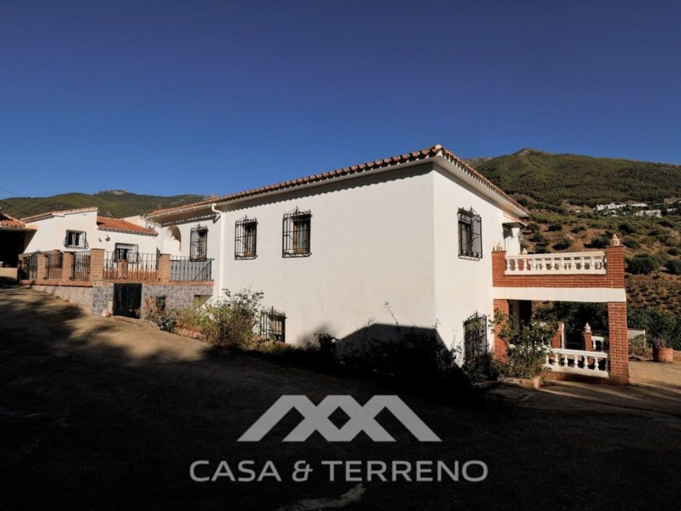 10 bedrooms House in Alcaucin, Spain No. 133648