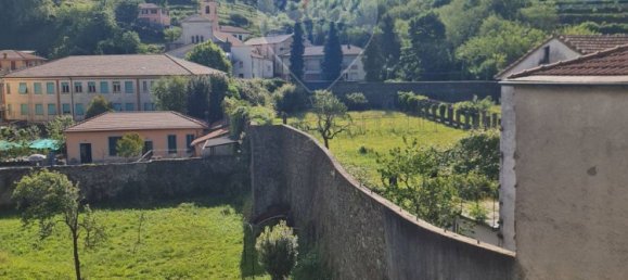 4 rooms Apartment in Varese Ligure, Italy No. 265187 3