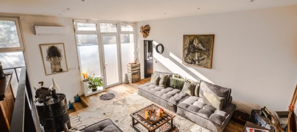 2 bedrooms Apartment in Courbevoie, France No. 136813 2