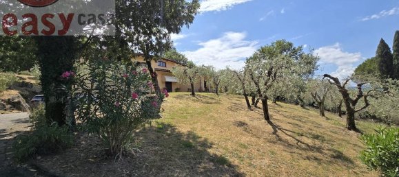 3 bedrooms Villa in Lucca, Italy No. 361538 4