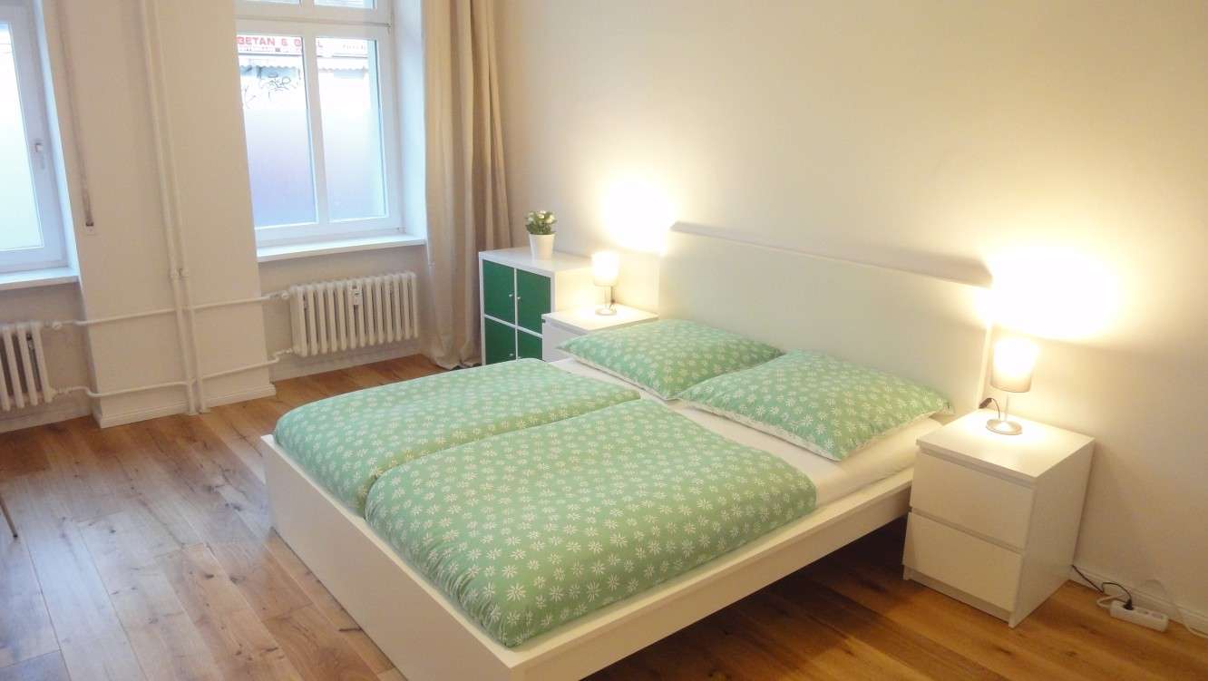 Apartamento de 2 dormitorios en Neukolln, Germany No. 233072