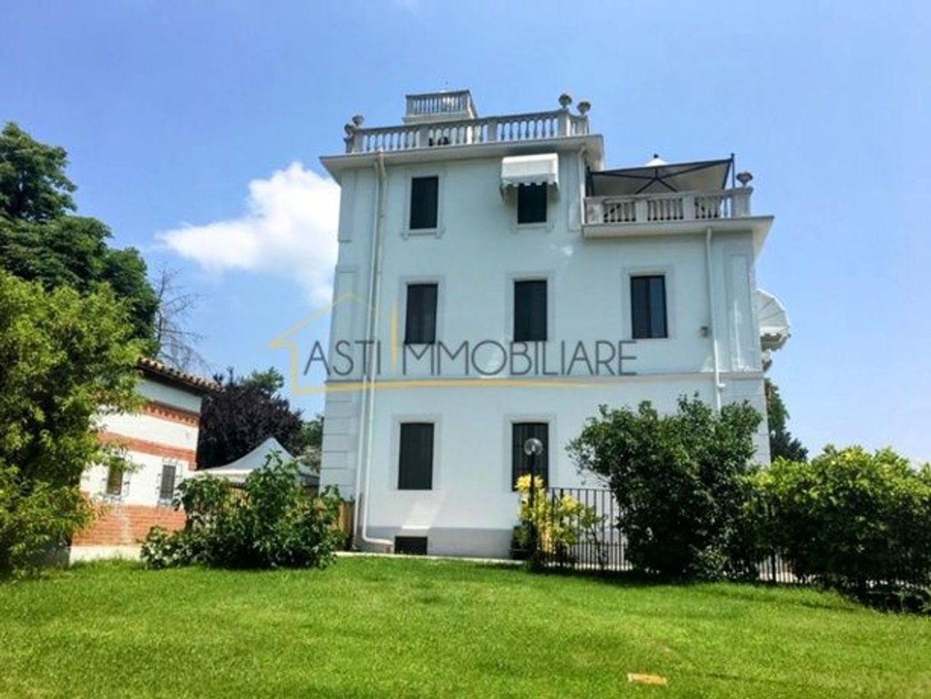 15 rooms Villa in Odalengo Grande, Italy No. 119918