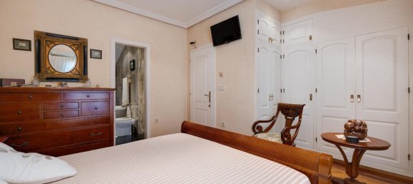 4 bedrooms House in Torrevieja, Spain No. 187997 15