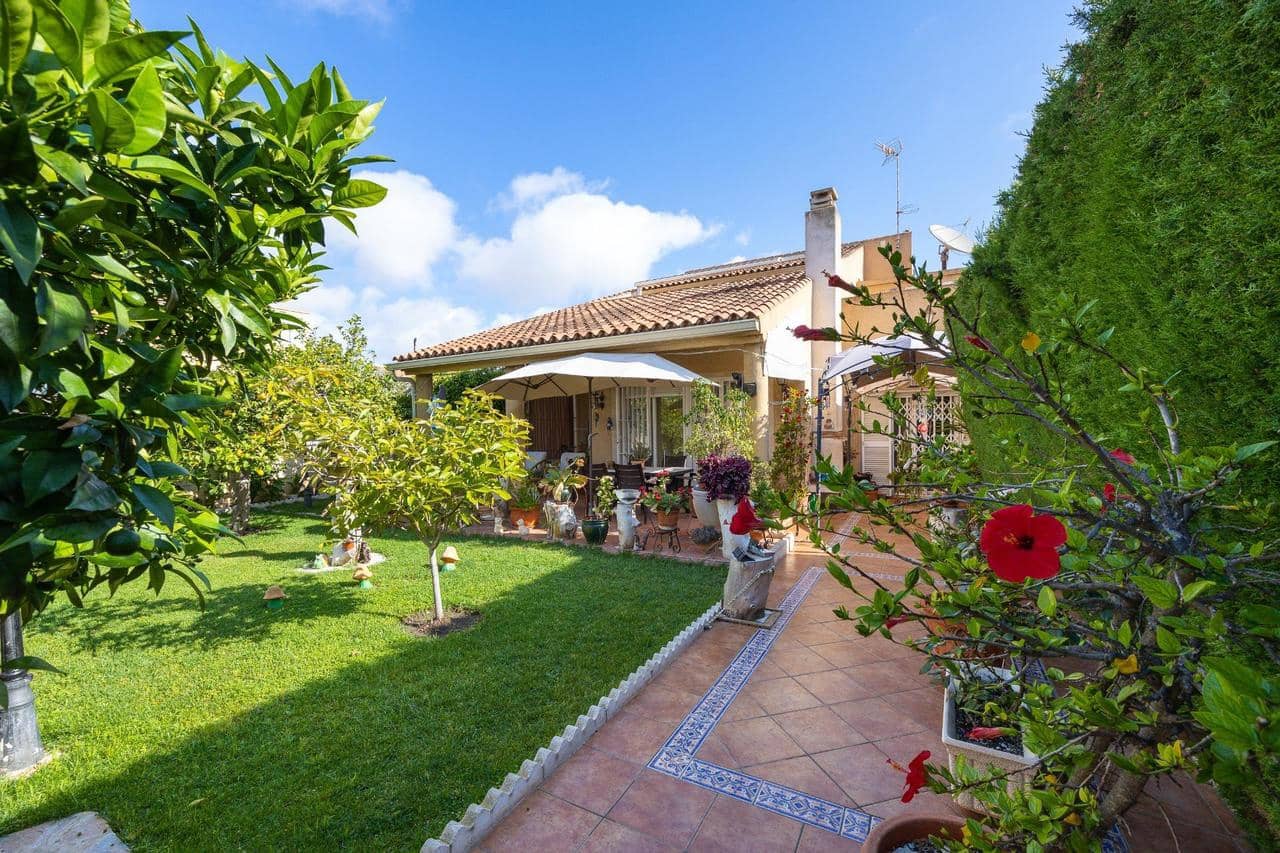 4 bedrooms House in Torrevieja, Spain No. 187997