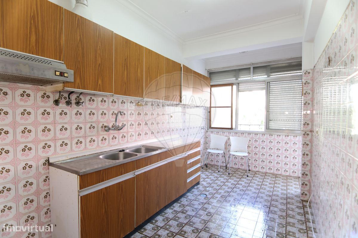 Apartamento de 2 dormitorios en Odivelas, Portugal No. 219890