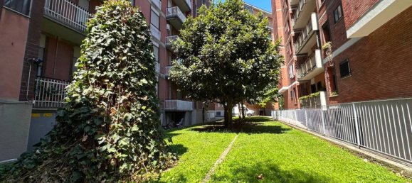2 bedrooms Apartment in Milan, Italy No. 335245 13