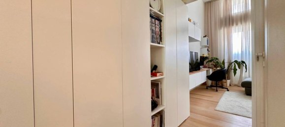 2 bedrooms Apartment in Milan, Italy No. 335245 5