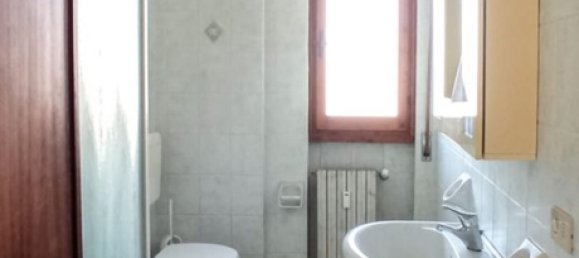 4 rooms Apartment in San Giovanni Valdarno, Italy No. 62377 5
