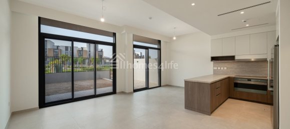 Moradia em banda T3 em Mudon, UAE N.º 111057 2